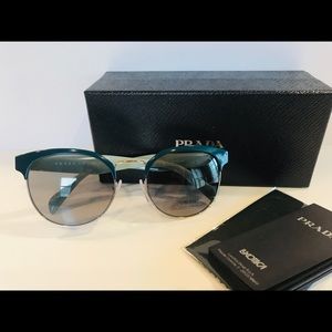 COPY - 😎 ✨AUTHENTIC Prada Gradient Sunglasses Gre…